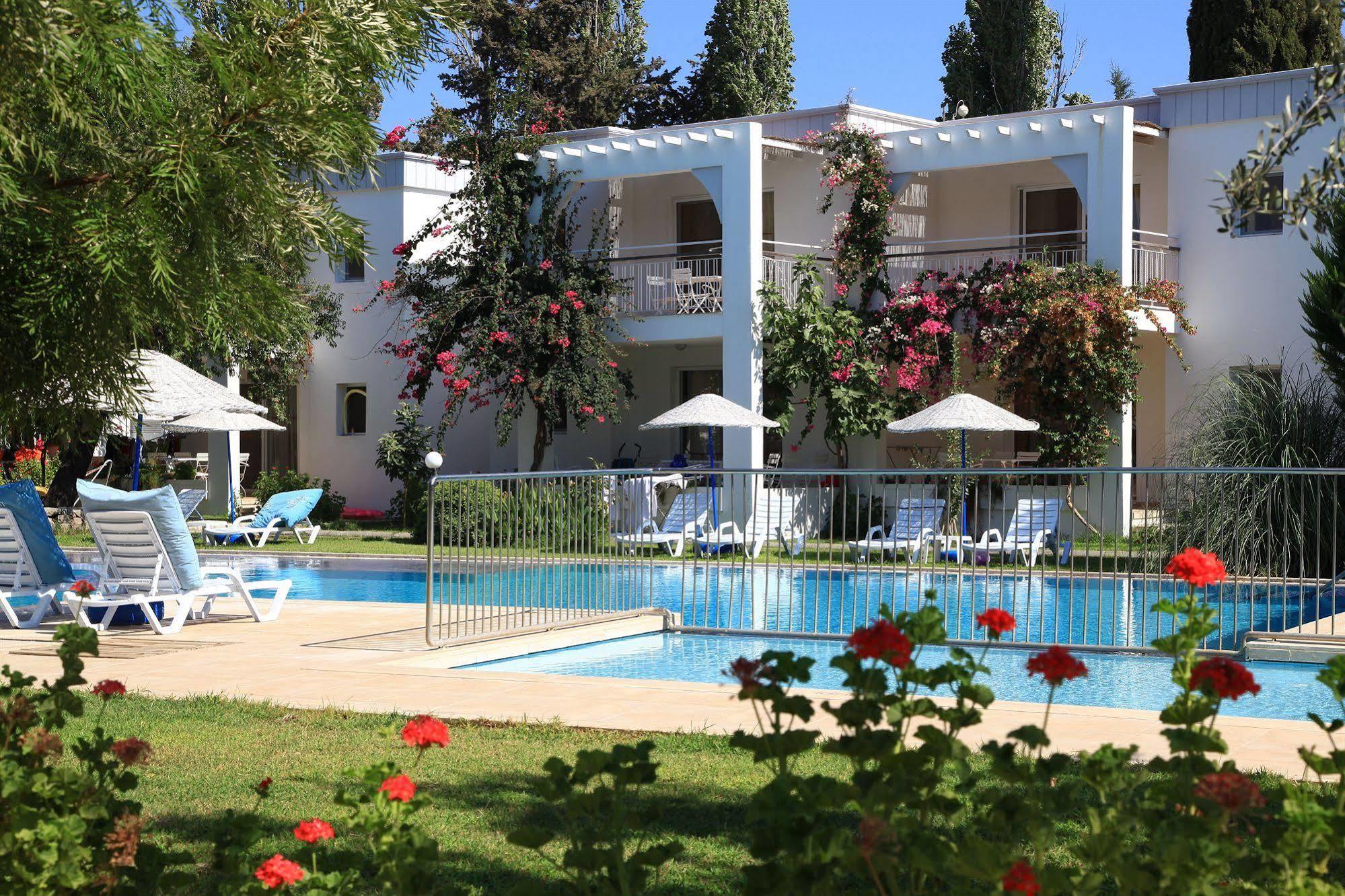 Muskebi Apart Otel 오르타켄트 외부 사진